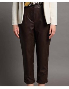 PANTALONE CON RISVOLTO 2