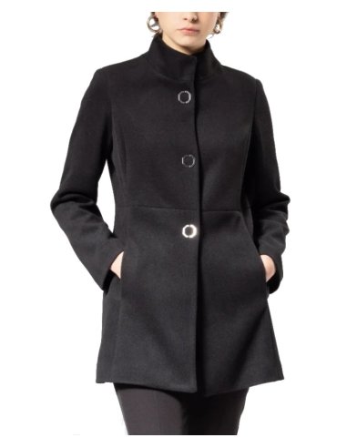 CAPPOTTO CORTO SCOLLO PISTAGNA