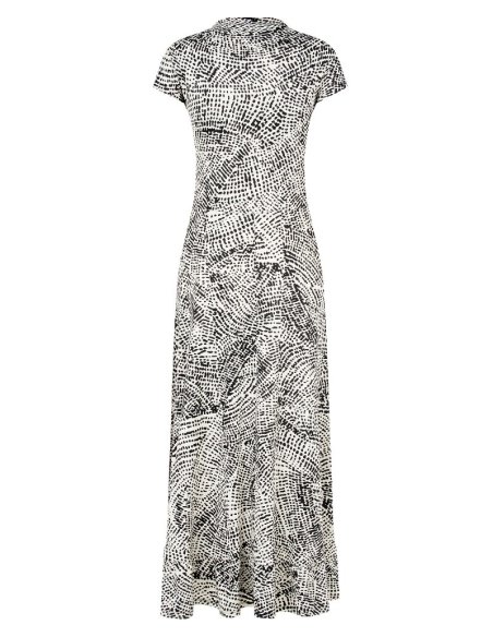 ABITO LUNGO ADERENTE CON BALZA IN FONDO