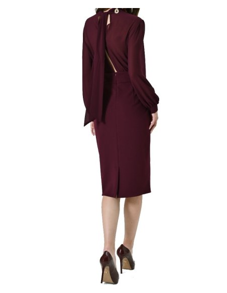 ABITO A TUBINO CON FIBBIA GEOMETRICA