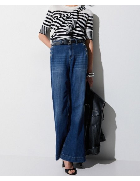JEANS FLARE A VITA ALTA CON BOTTONI