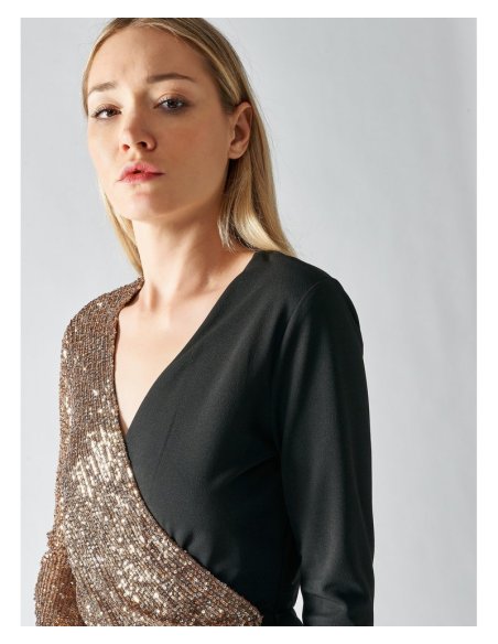 MINI ABITO RICAMATO AD INCOCIO